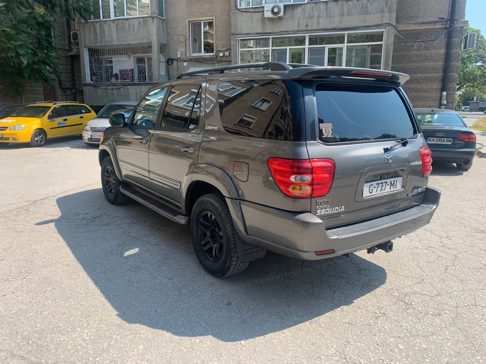 Toyota Sequoia LIMITED 4.7 V8 - изображение 5