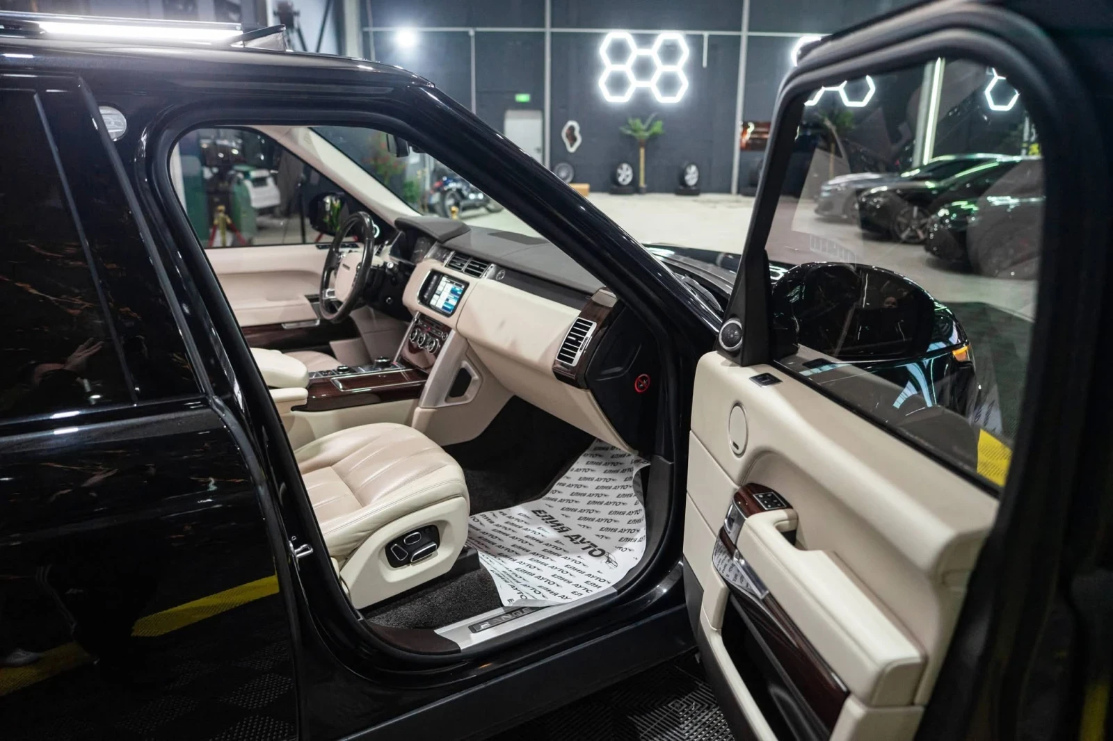 Land Rover Range rover VOGUE 4.4 SDV8 BLACK LINE ���� MERID ������ 100% | Mobile.bg � ����������� 13