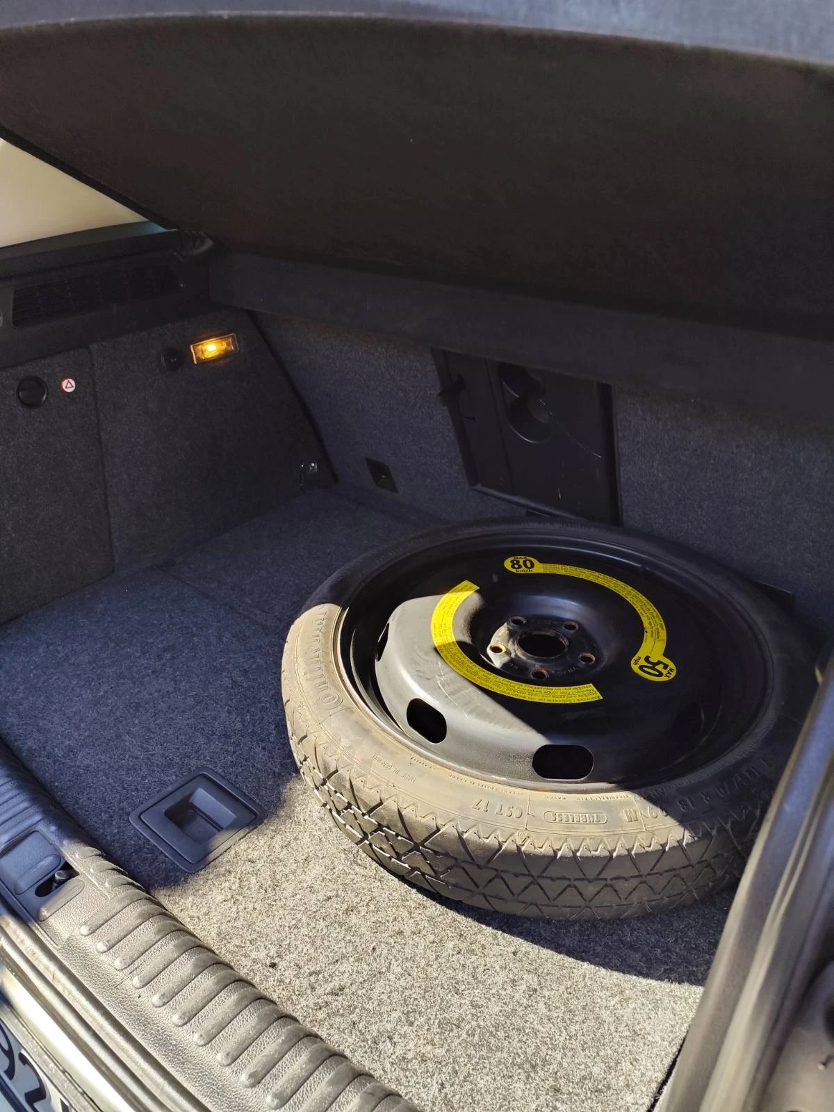 VW Tiguan, снимка 12 - Автомобили и джипове - 54183813