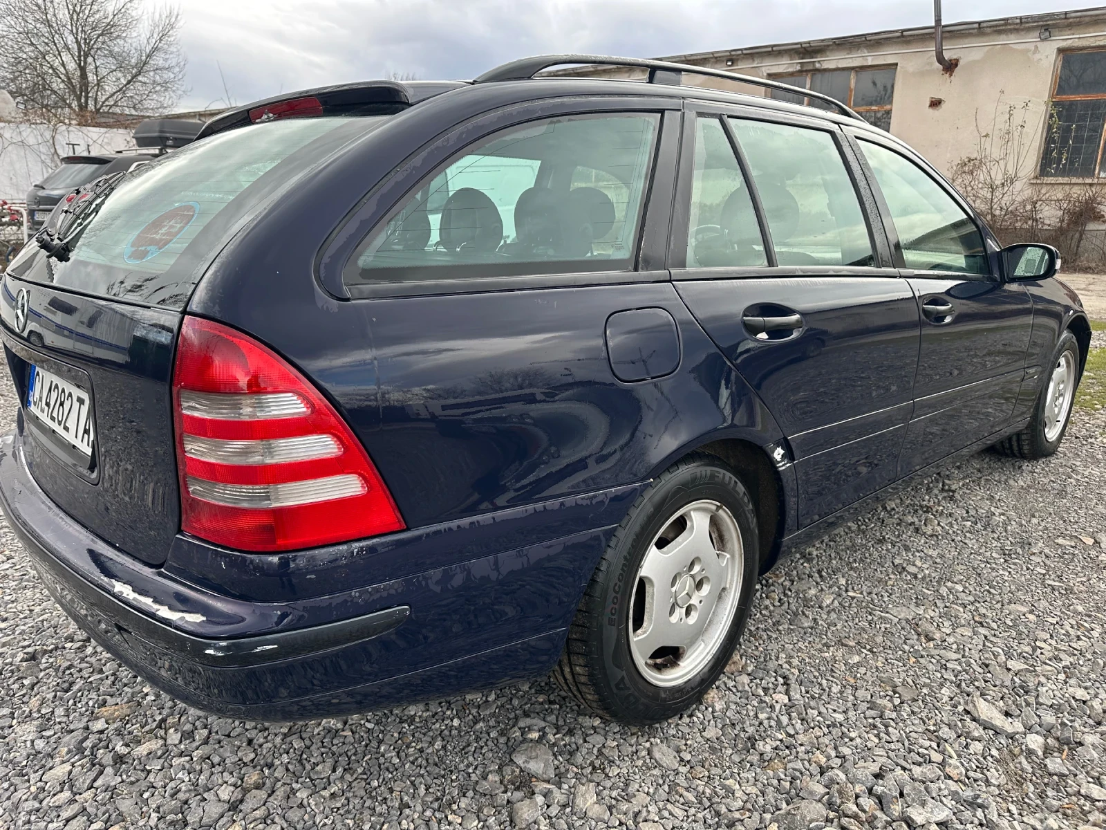 Mercedes-Benz C 220, снимка 9 - Автомобили и джипове - 54177687