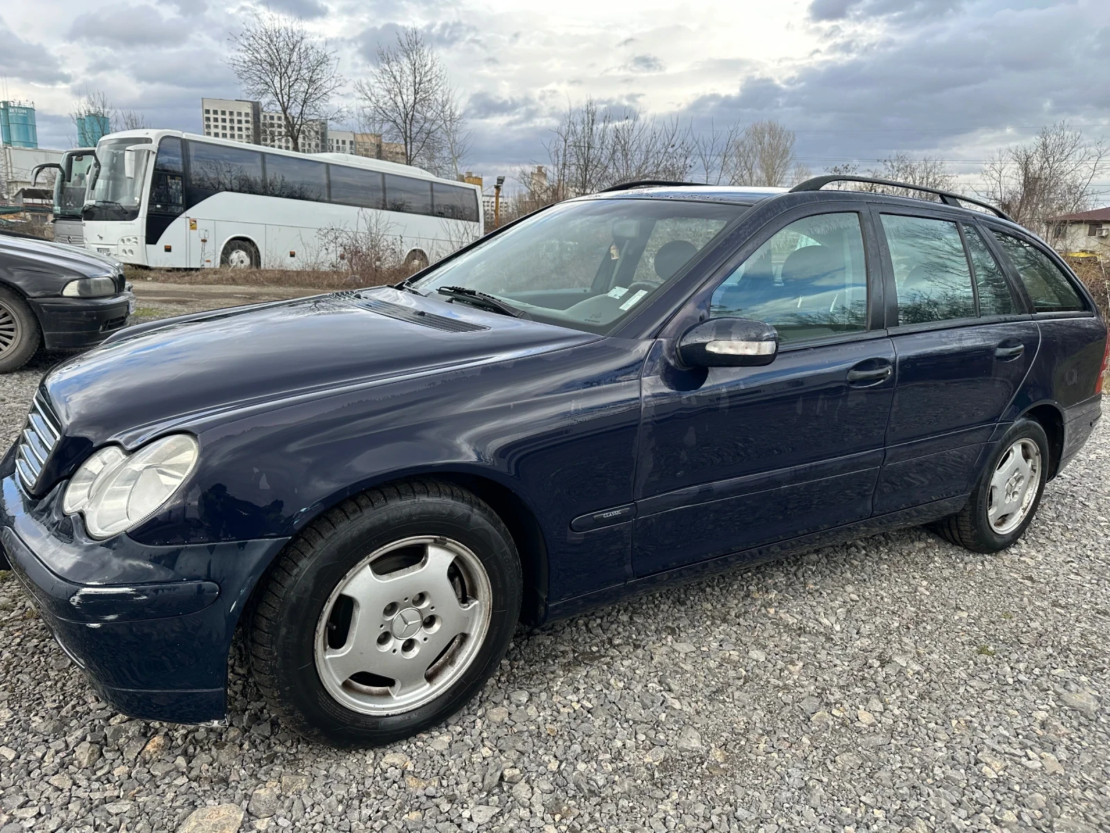 Mercedes-Benz C 220, снимка 6 - Автомобили и джипове - 54177687