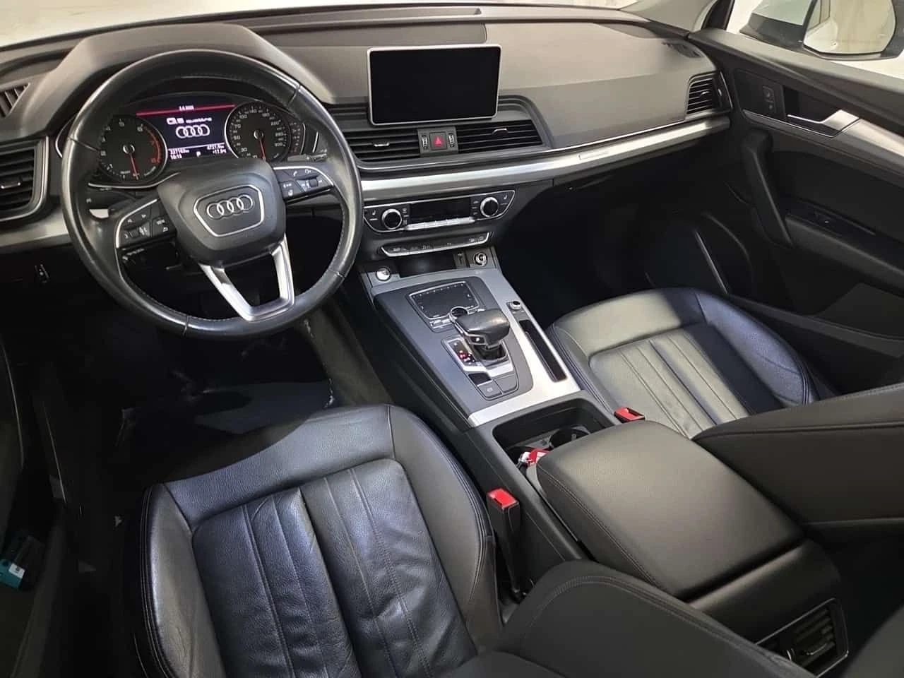 Audi Q5 * PROGRESSIV * CARFAX * ЦЕНА ДО БГ, снимка 8 - Автомобили и джипове - 54883073
