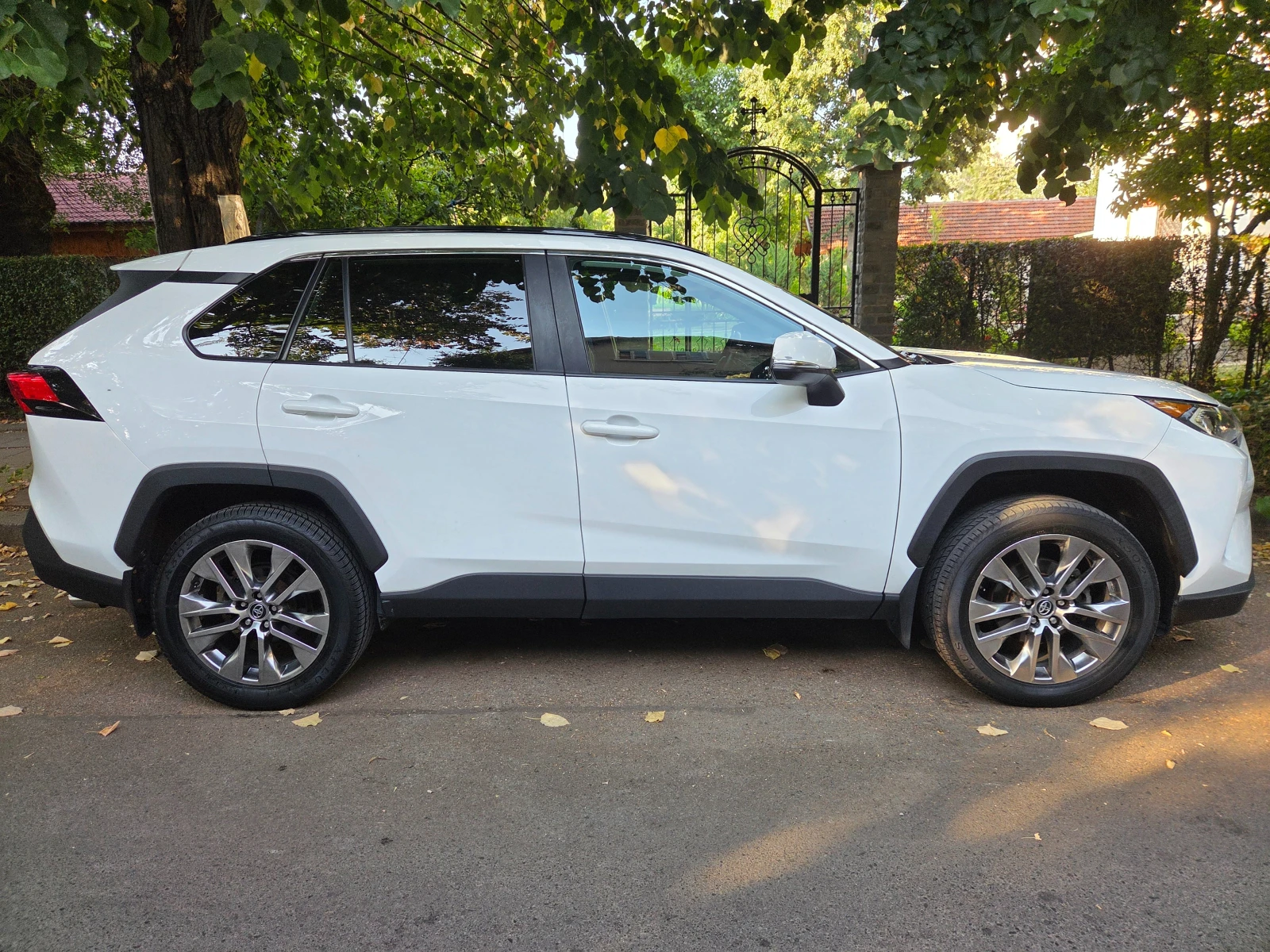 Toyota Rav4 2.5 awd, снимка 6 - Автомобили и джипове - 55339779