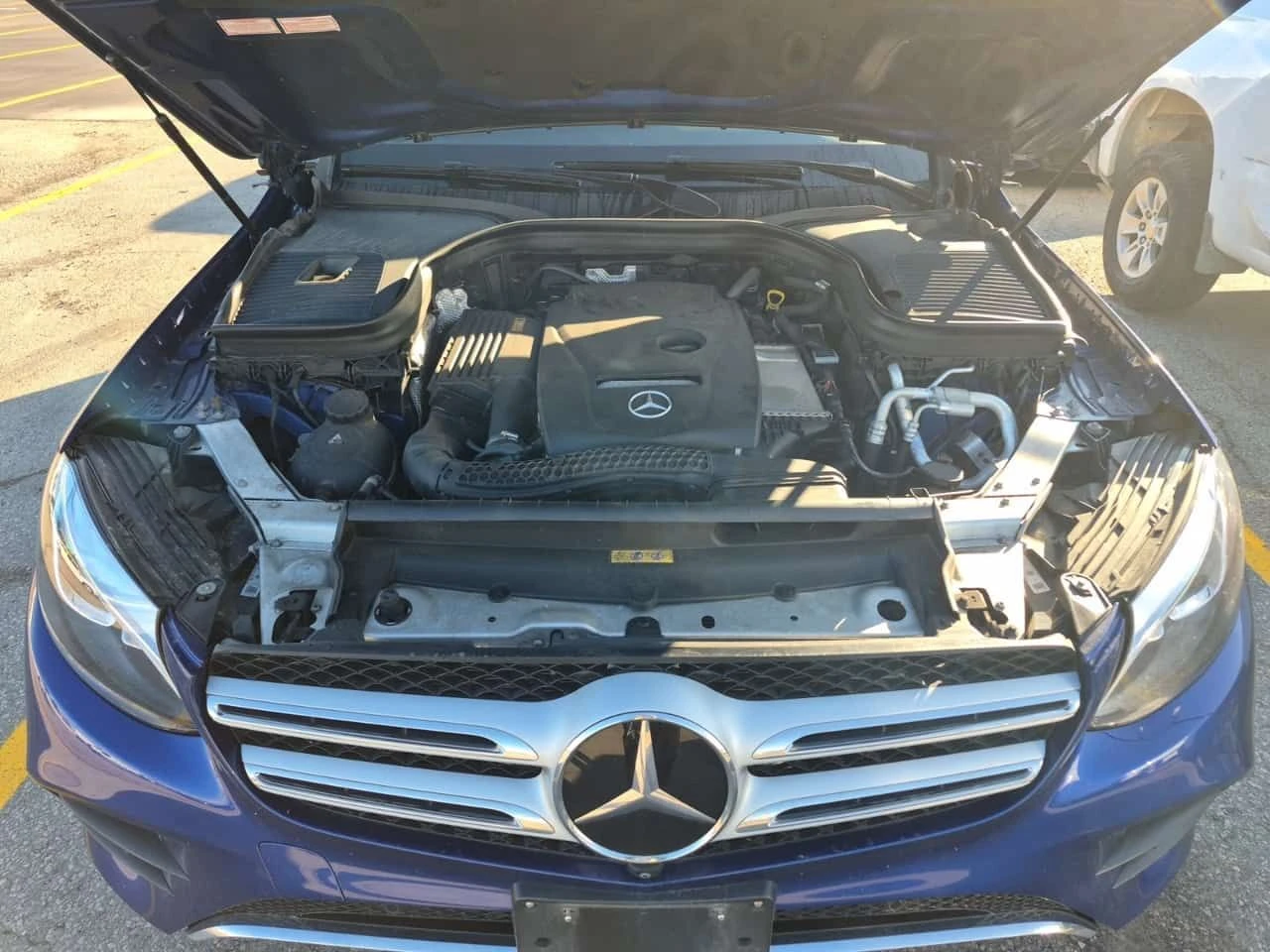 Mercedes-Benz GLC 300 CARFAX/ПАНОРАМА/ДИСТРОНИК/360 КАМ, снимка 16 - Автомобили и джипове - 55451374