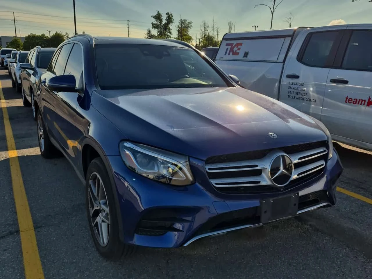 Mercedes-Benz GLC 300 CARFAX/ПАНОРАМА/ДИСТРОНИК/360 КАМ, снимка 2 - Автомобили и джипове - 55451374