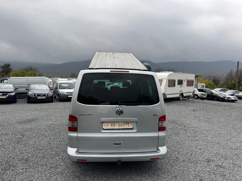 VW Multivan 2.5TDI 174hp рядко срещан бус, снимка 5 - Бусове и автобуси - 52346097