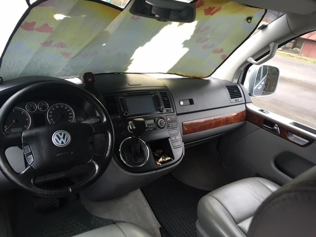 VW Multivan HIGH LINE -ПЕЧКА-АВТОМАТ, снимка 3 - Бусове и автобуси - 47176481