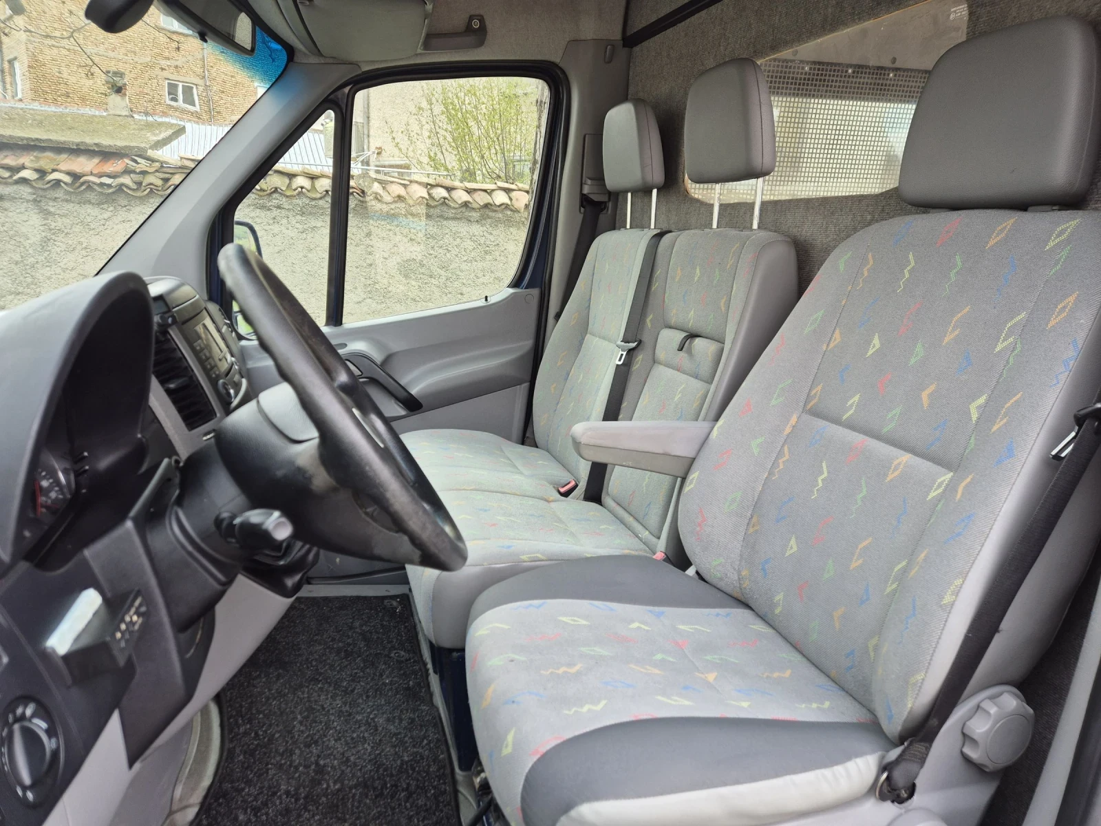 VW Crafter 2.5TDI AUTOMAT  - изображение 9