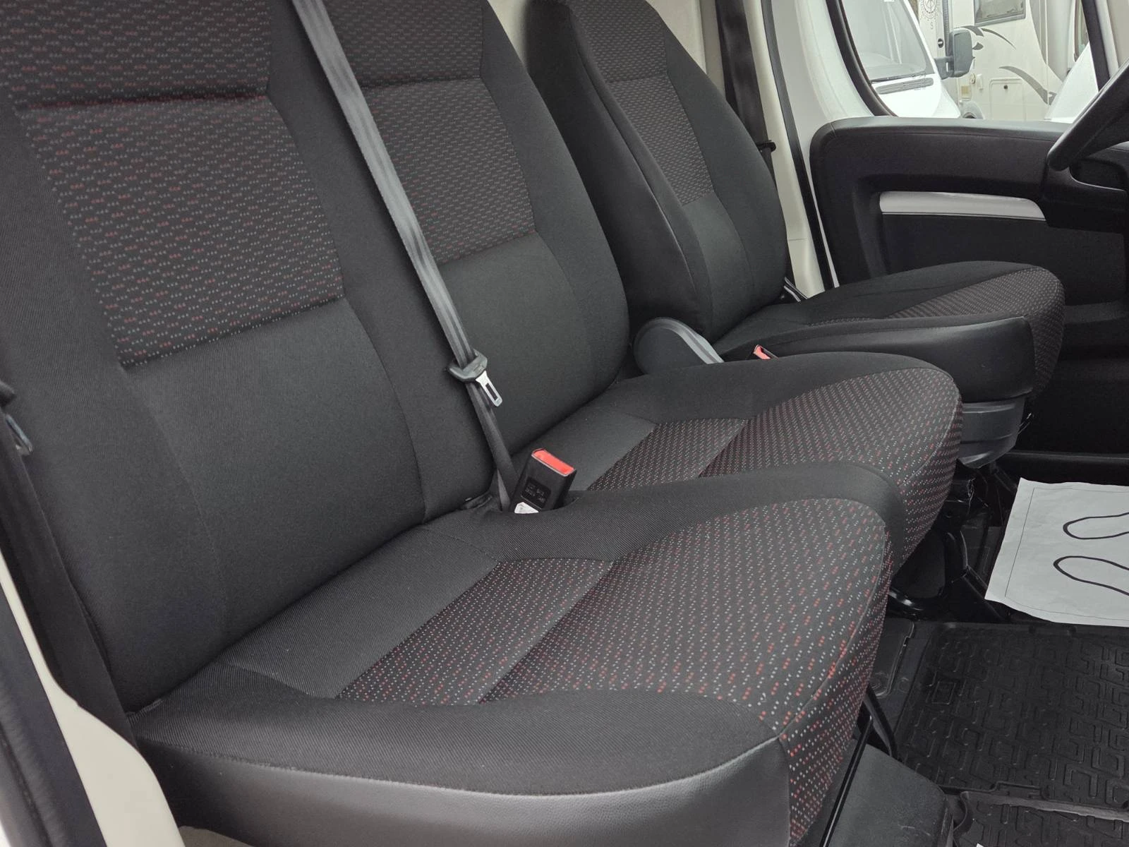 Peugeot Boxer 2.2HDI/ОХЛАЖДАЩ АГРЕГАТ, снимка 7 - Бусове и автобуси - 54041660