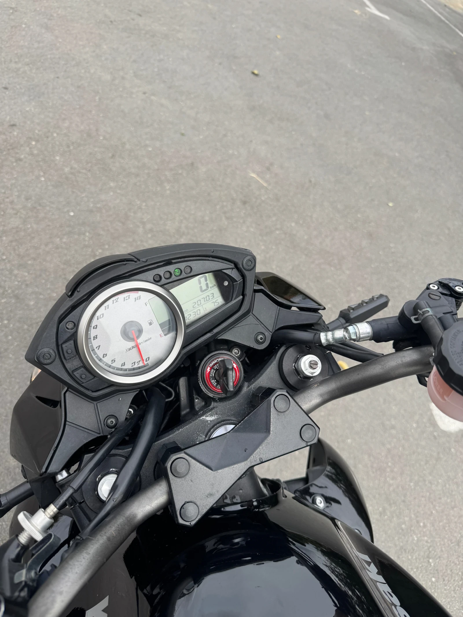 Kawasaki Z Z750 - изображение 7