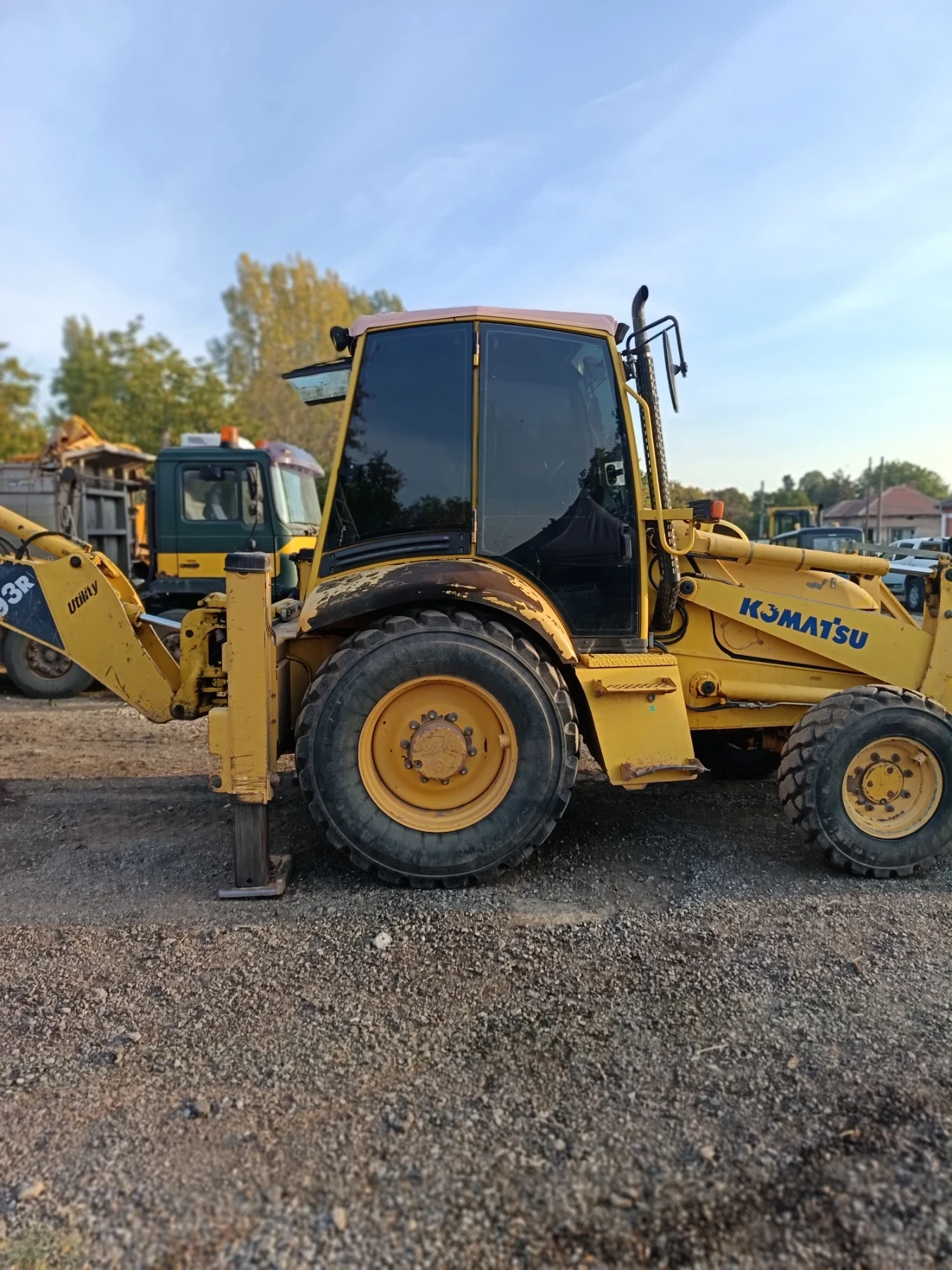 Багер Komatsu 93R, снимка 4 - Индустриална техника - 56408050