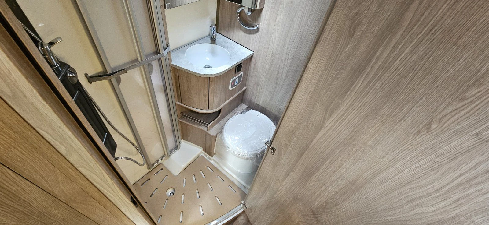  KABE 810LGB Travel Master  | Mobile.bg   11