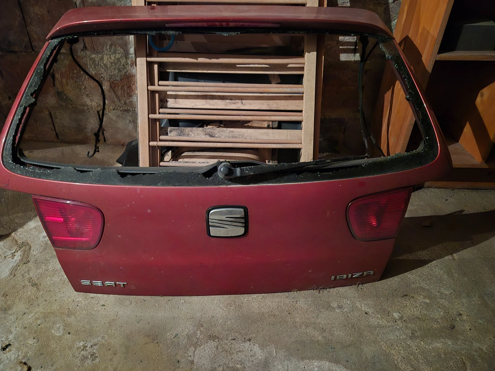 Заден капак (врата багажник) SEAT IBIZA 2000 г.
