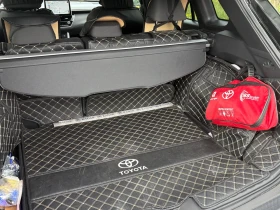 Toyota Corolla Cross Executive plus , снимка 13