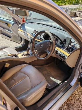 Mercedes-Benz E 220, снимка 8