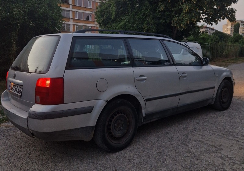 VW Passat, снимка 2 - Автомобили и джипове - 46599097