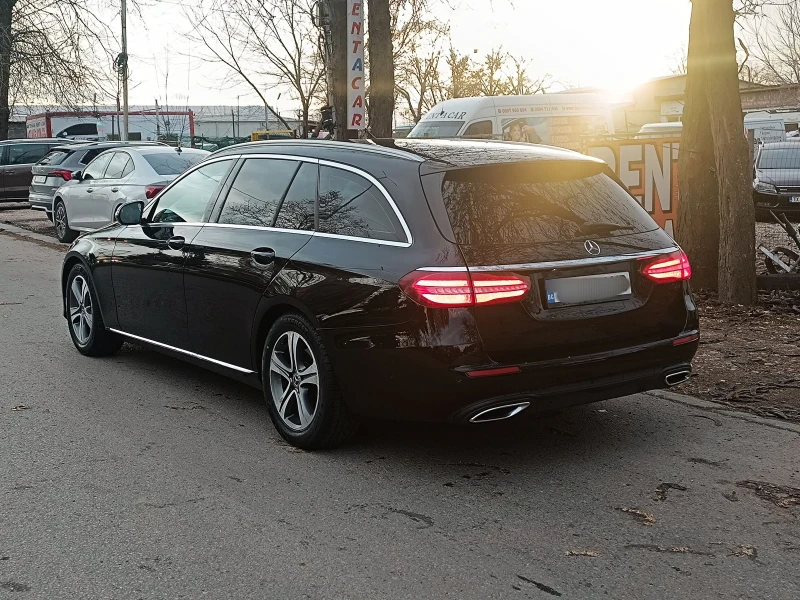 Mercedes-Benz E 220 АВТОМАТИК ЕВРО 6, снимка 4 - Автомобили и джипове - 48075802