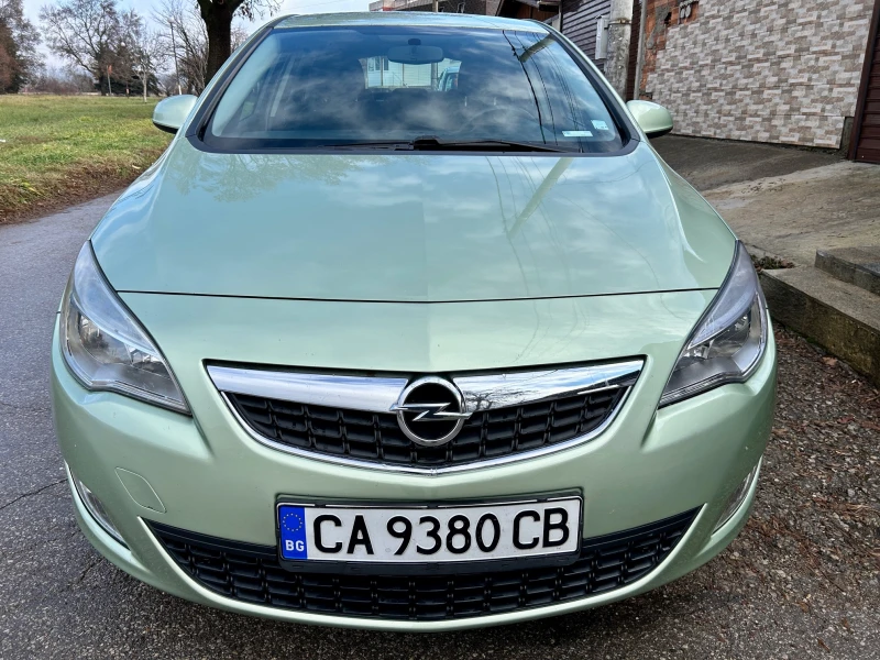 Opel Astra 1.6i-Автоматик, снимка 5 - Автомобили и джипове - 48313026