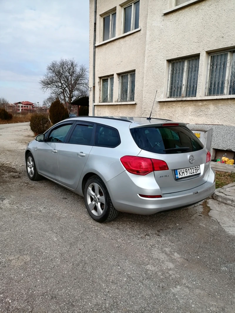 Opel Astra, снимка 7 - Автомобили и джипове - 48610624