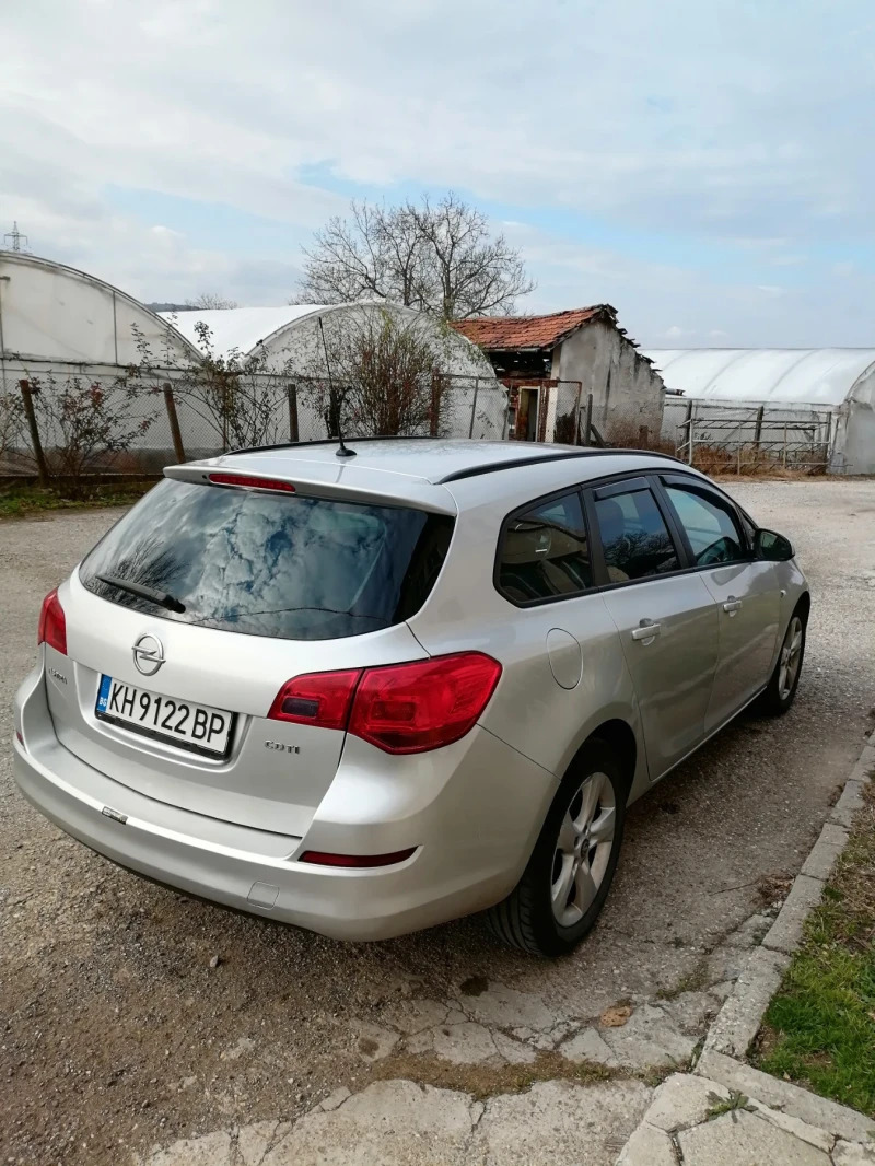 Opel Astra, снимка 4 - Автомобили и джипове - 48610624