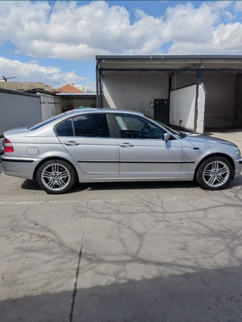 BMW 330, снимка 4 - Автомобили и джипове - 48777658