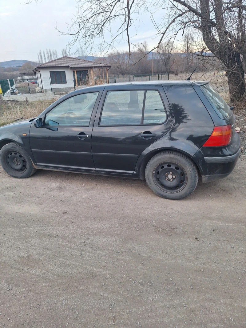 VW Golf, снимка 5 - Автомобили и джипове - 49226575