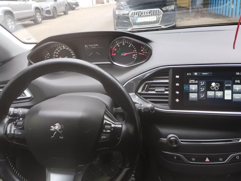 Peugeot 308, снимка 7 - Автомобили и джипове - 49362604