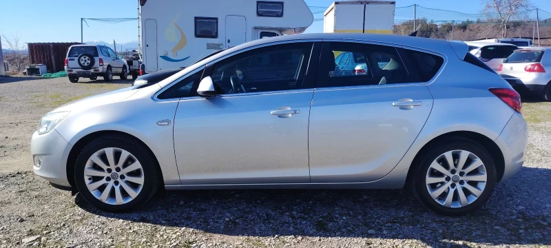 Opel Astra 1.6T-180к.с, снимка 8 - Автомобили и джипове - 49426839