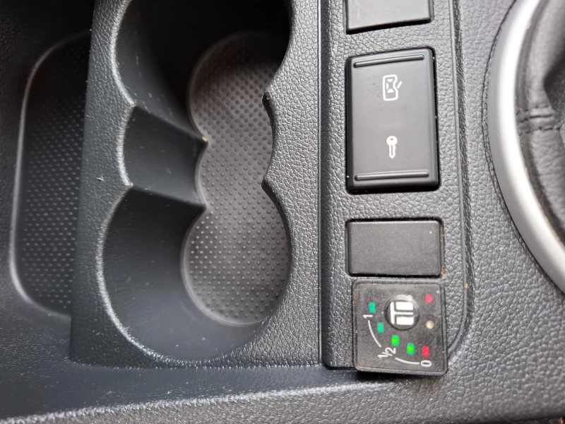 Skoda Fabia 1, 4i газов инжекцион  Италия, снимка 11 - Автомобили и джипове - 49929853