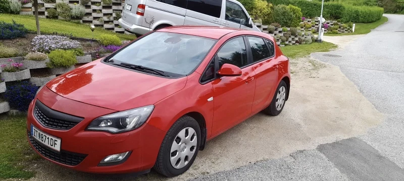 Opel Astra J 1.3 95к.с., снимка 2 - Автомобили и джипове - 50818320