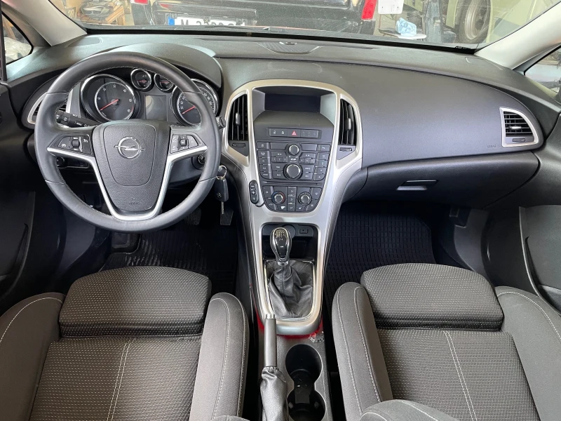 Opel Astra J 1.3 95к.с., снимка 10 - Автомобили и джипове - 50818320