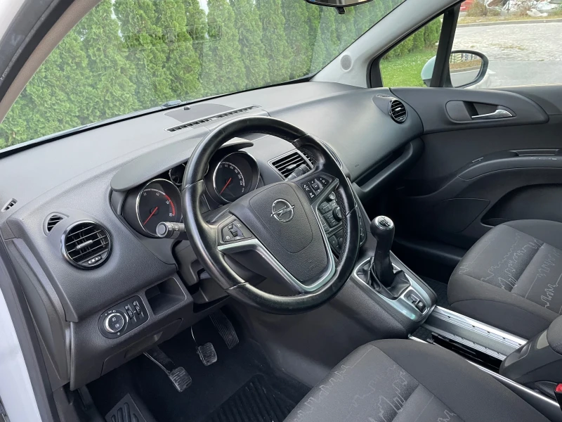 Opel Meriva 1.3 CDTI/2011.г/75 Коня/Италия, снимка 9 - Автомобили и джипове - 51584134