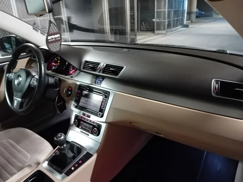 VW Passat 2.0TDI/4MOTION , снимка 9 - Автомобили и джипове - 52673706