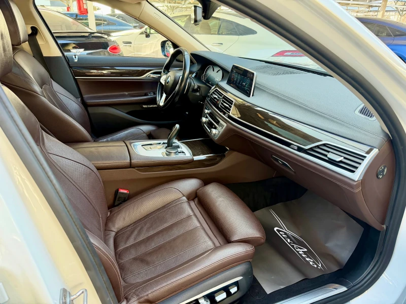 BMW 730 D#M-PACK#INDIVIDUAL#DISTR#ОБДУХВАНЕ#FULLED#DIGITAL, снимка 10 - Автомобили и джипове - 53014720