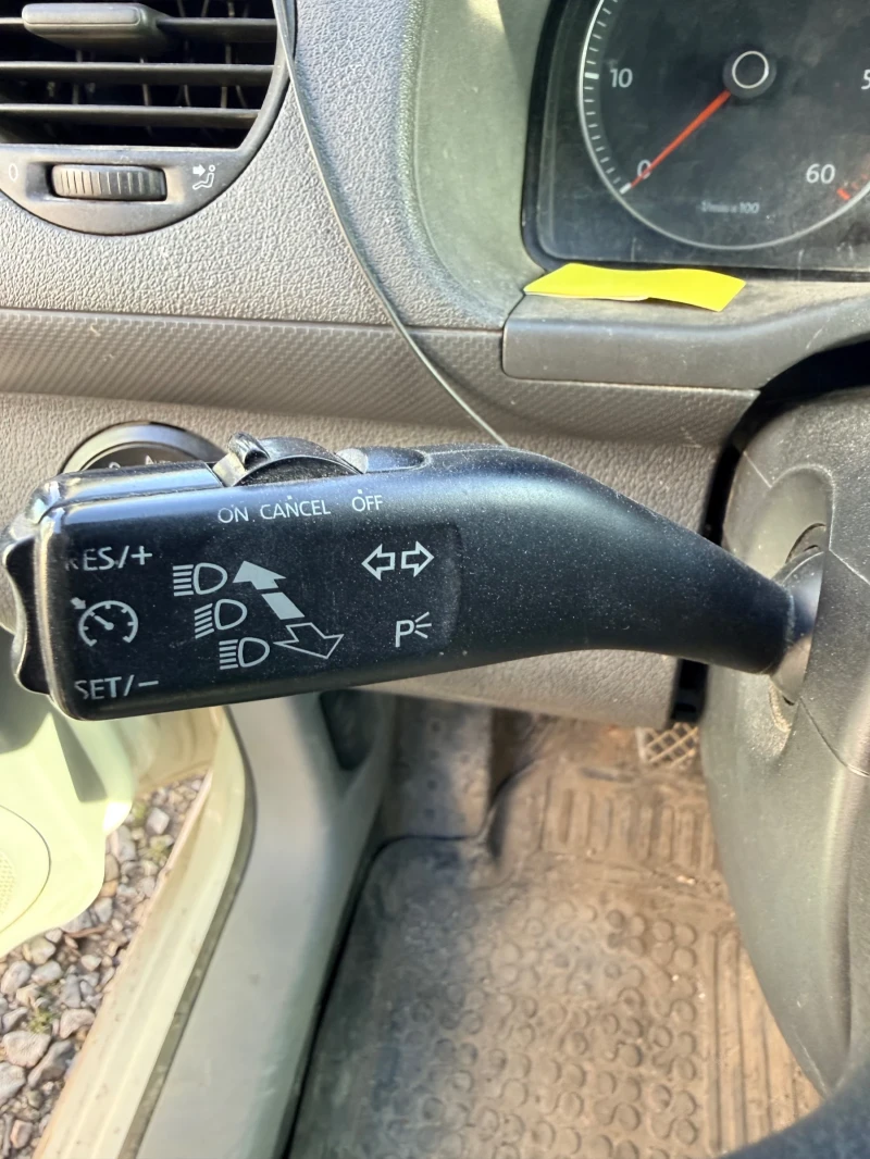 VW Caddy 1.9 TDI, снимка 6 - Автомобили и джипове - 53115777