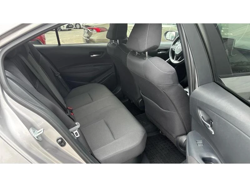Toyota Corolla SDN 1.8HSD EXECUTIVE, снимка 7 - Автомобили и джипове - 54462351
