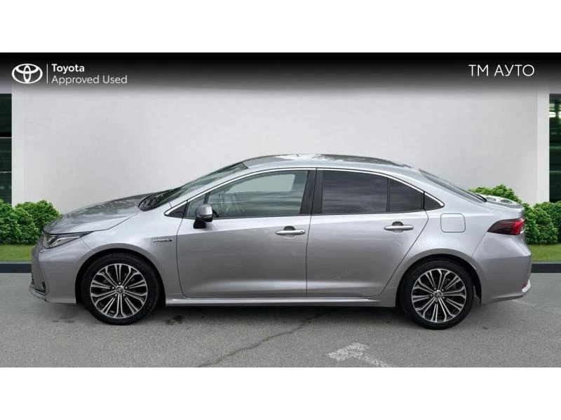 Toyota Corolla SDN 1.8HSD EXECUTIVE, снимка 3 - Автомобили и джипове - 54462351
