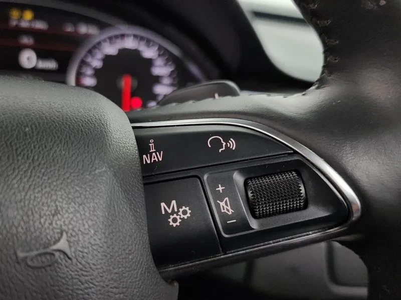 Audi A8 3.0 TDI Quattro, снимка 14 - Автомобили и джипове - 55096384