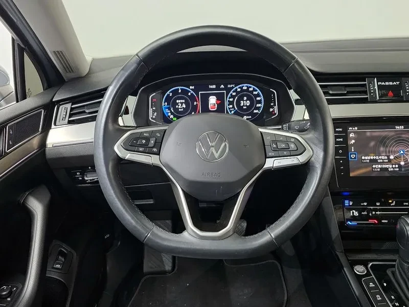 VW Passat 2.0 Tdi Prestige - САМО 30% АВАНС, снимка 11 - Автомобили и джипове - 55483452
