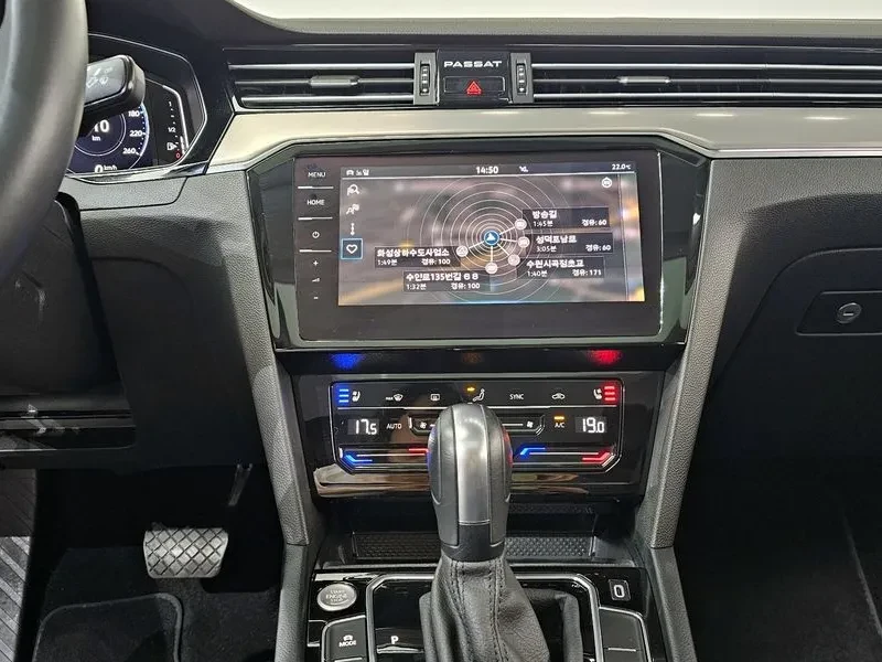 VW Passat 2.0 Tdi Prestige - САМО 30% АВАНС, снимка 12 - Автомобили и джипове - 55483452