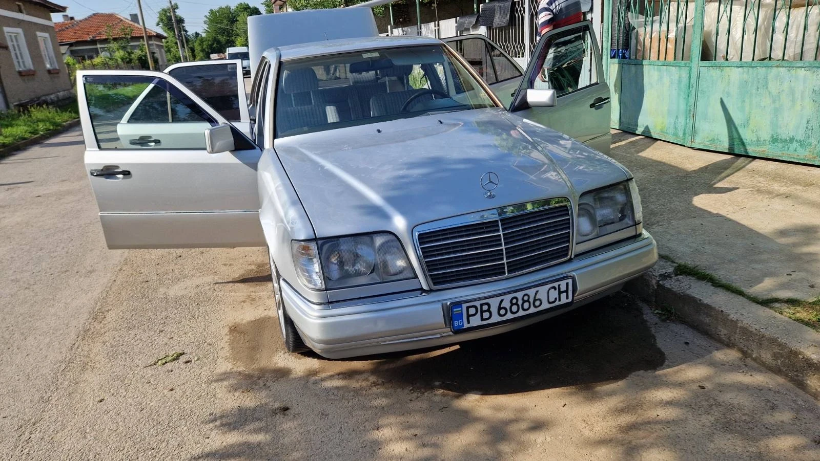 Mercedes-Benz 124 124 E200 - изображение 4