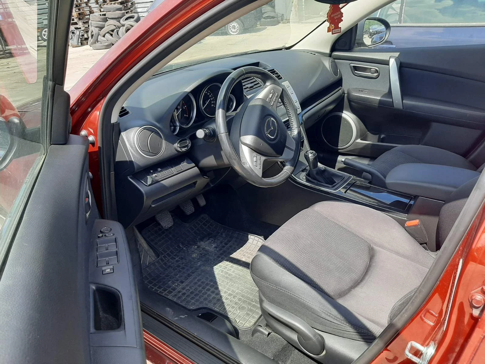 Mazda 6 2.0D - изображение 8