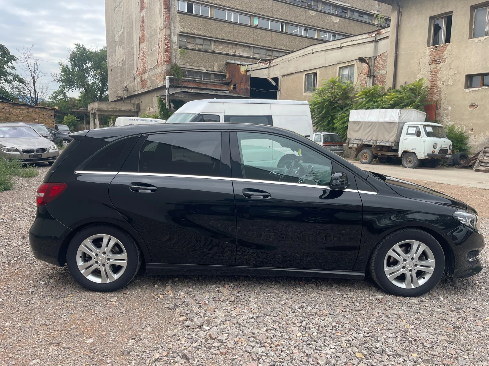 Mercedes-Benz B 180 Led/Автоматик/фейс - изображение 3