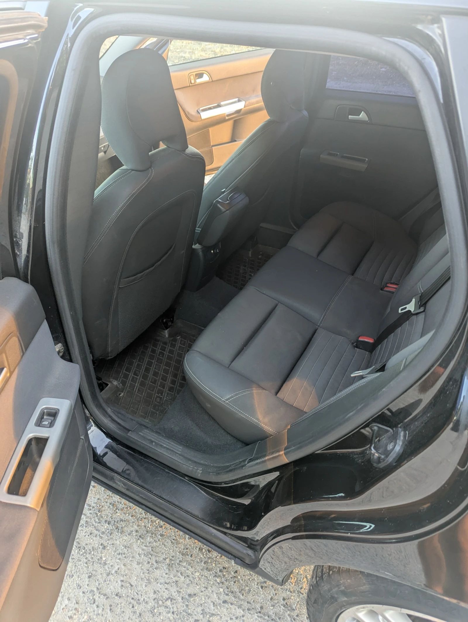 Volvo V50 2.0i - изображение 10