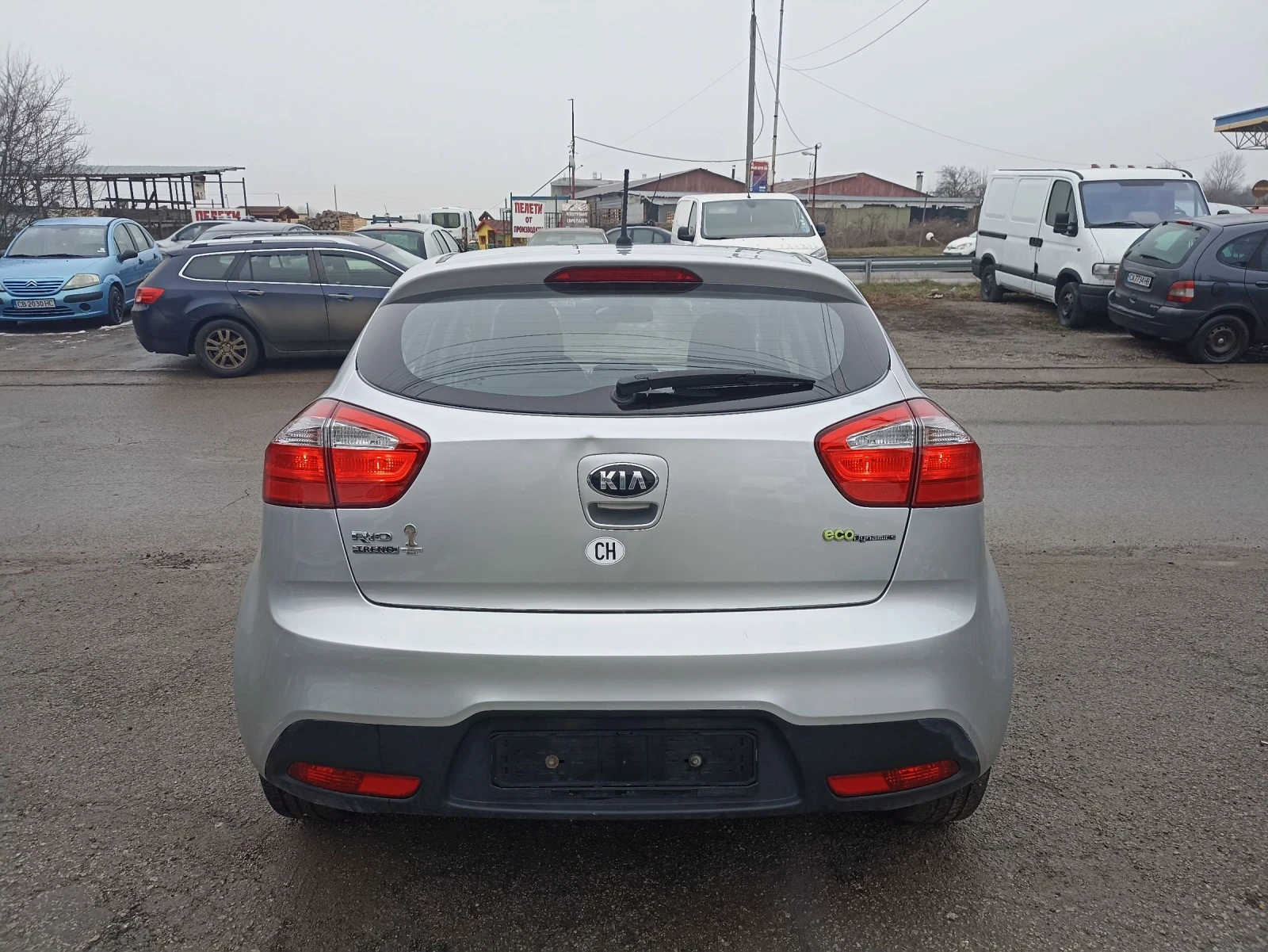 Kia Rio 1.4i CH - изображение 5