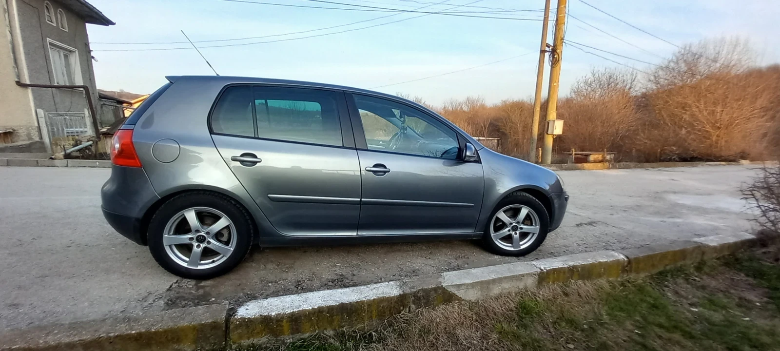 VW Golf, снимка 4 - Автомобили и джипове - 53755154