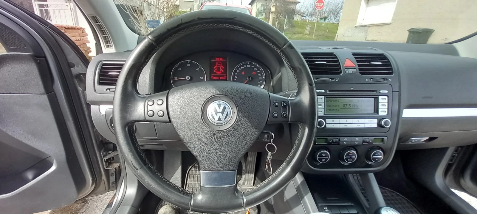 VW Golf, снимка 9 - Автомобили и джипове - 53755154