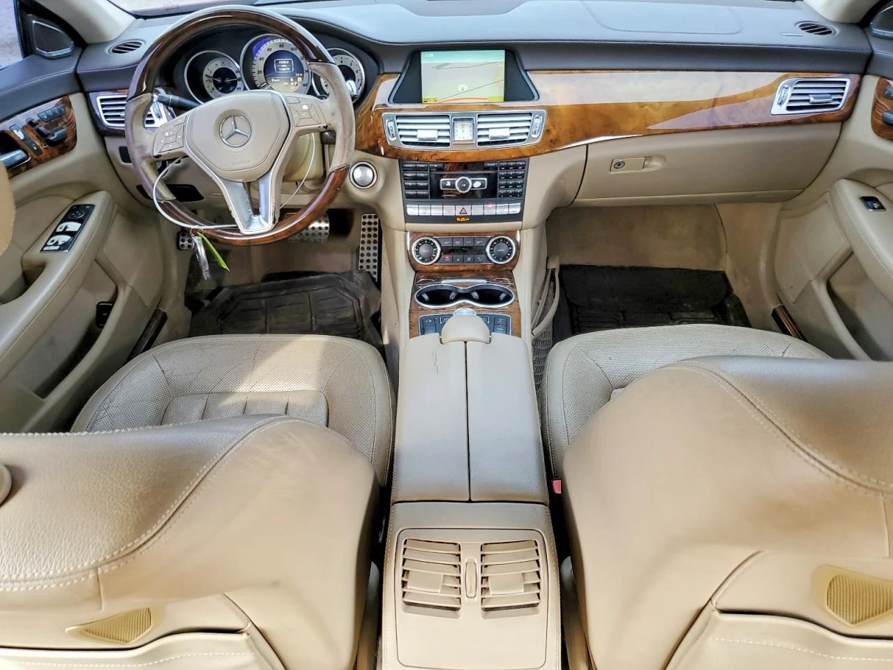 Mercedes-Benz CLS 550 4.6l, снимка 8 - Автомобили и джипове - 53979564