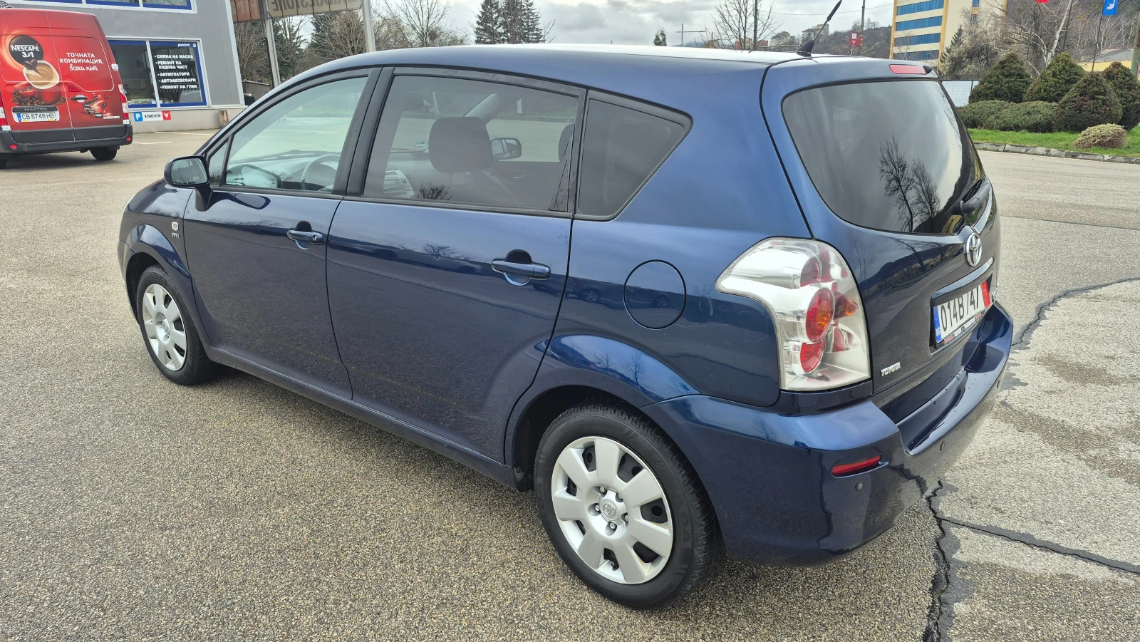 Toyota Corolla verso 1.8VVT-I 7 местна Германия, снимка 8 - Автомобили и джипове - 54032449