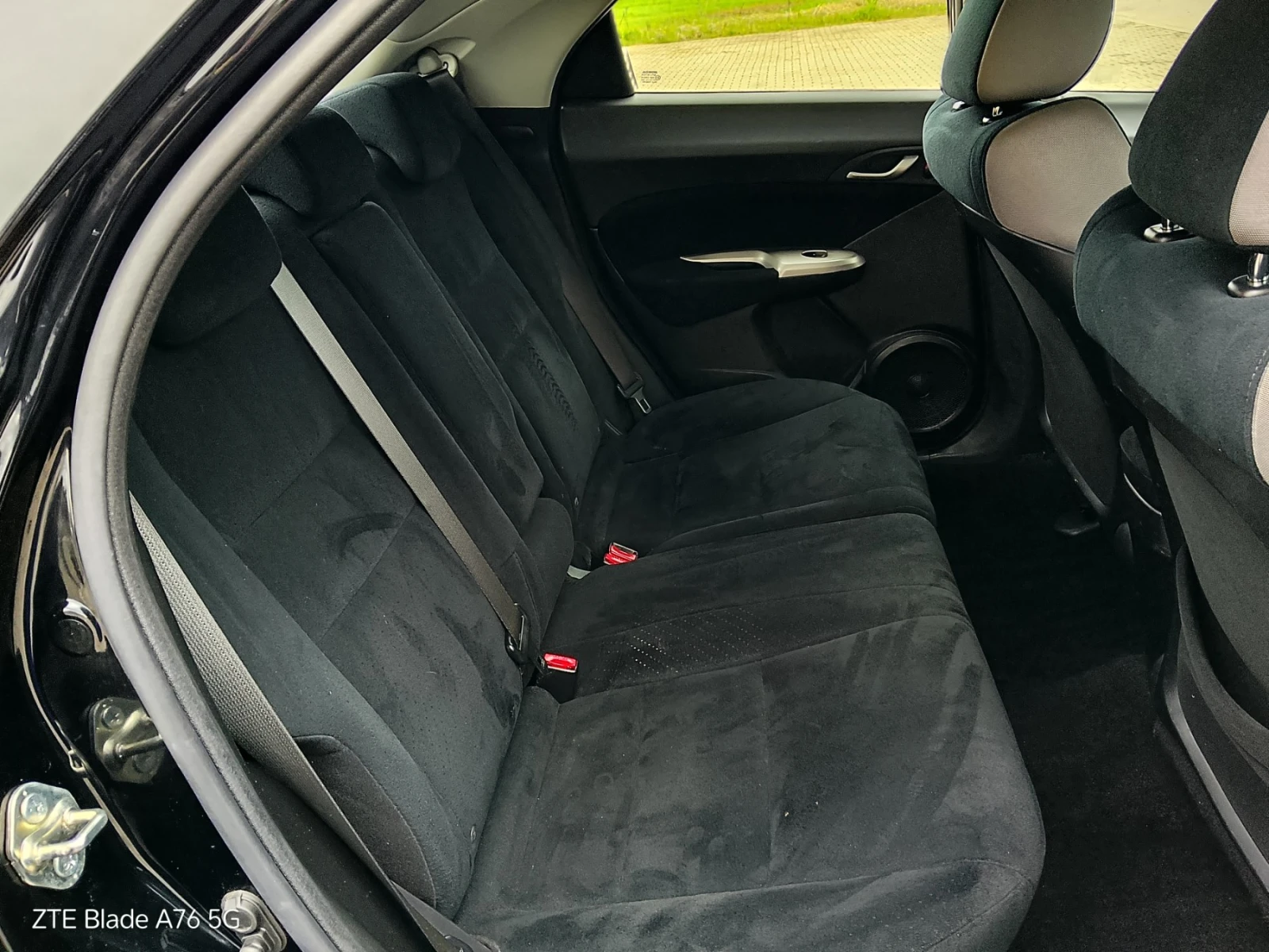 Honda Civic 1.4i, снимка 10 - Автомобили и джипове - 54312066